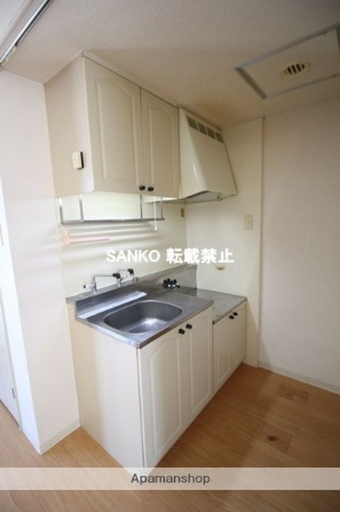 北海道札幌市北区北三十二条西6丁目の賃貸マンションのキッチン