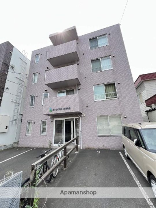 北海道札幌市北区北三十六条西10丁目の賃貸マンションの外観
