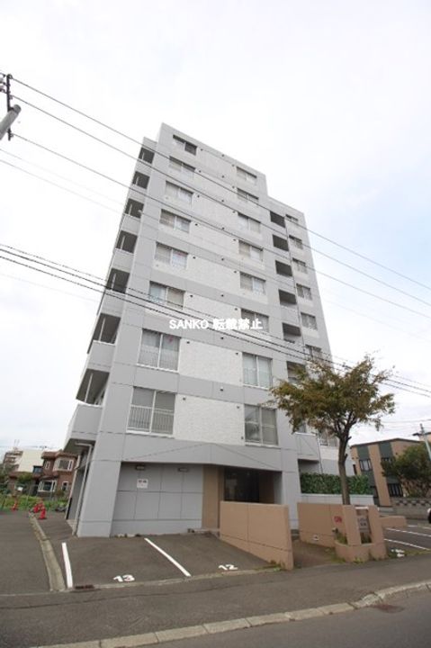 ピュアコート北33条801の外観