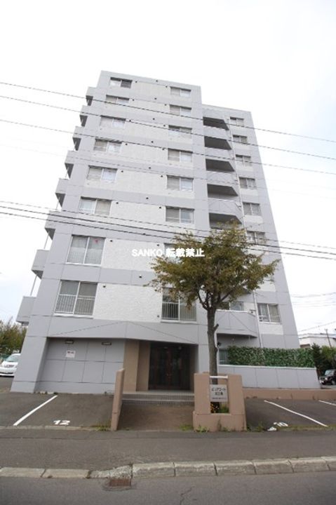 ピュアコート北33条801の外観