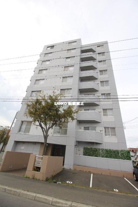 ピュアコート北33条801の外観