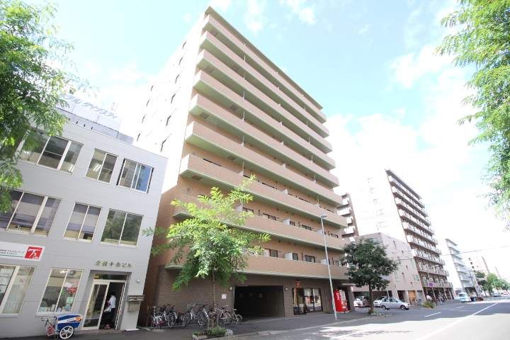 レジディア札幌駅ノースの外観