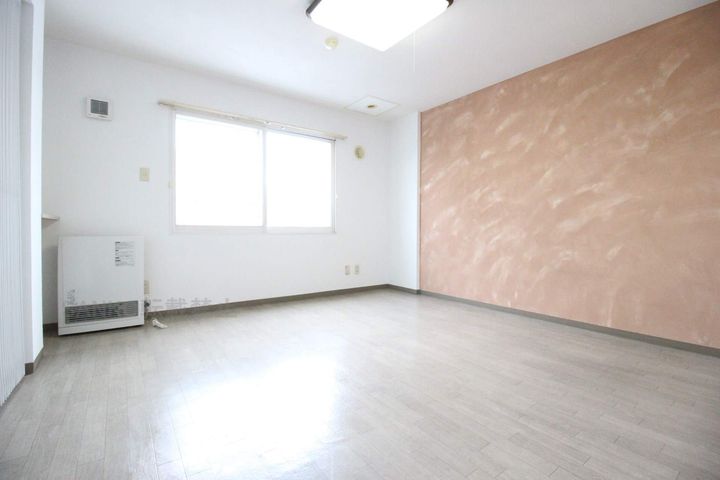 カーム北18条201の居間