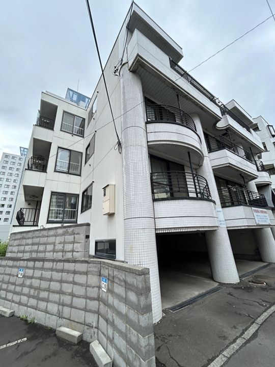 サンルート101の外観