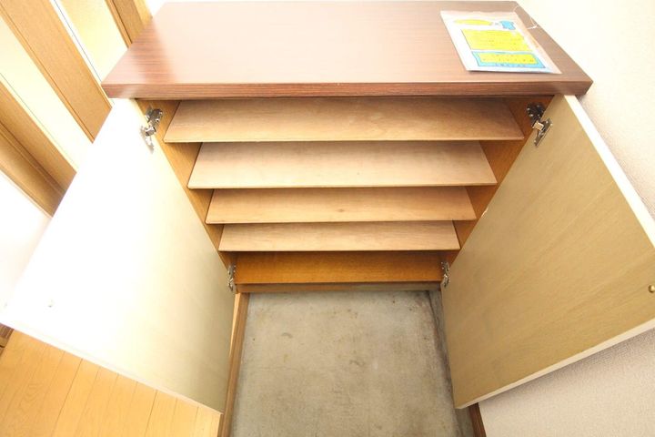 カストールの内装