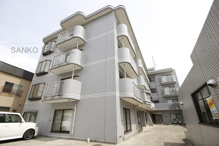 北海道札幌市東区北十六条東12丁目の賃貸マンションの外観