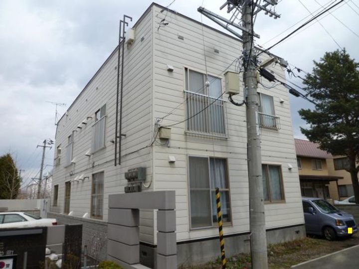 北海道札幌市東区北四十二条東17丁目の賃貸アパートの外観
