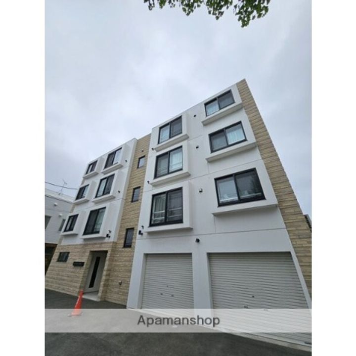 北海道札幌市北区北二十八条西15丁目の賃貸マンションの外観