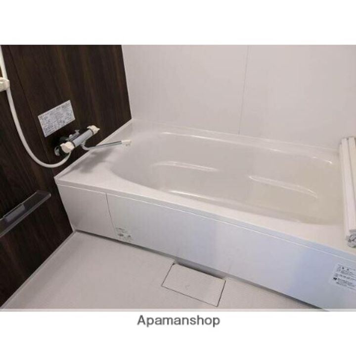 北海道札幌市北区北二十八条西15丁目の賃貸マンションの風呂