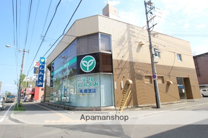 北海道札幌市白石区南郷通11丁目北の賃貸マンションの周辺