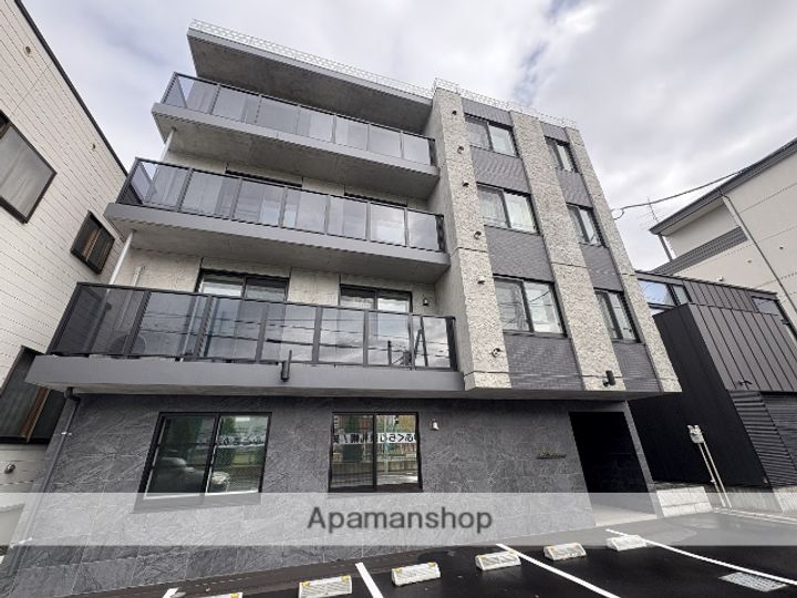 北海道札幌市白石区東札幌五条5丁目の賃貸マンションの外観