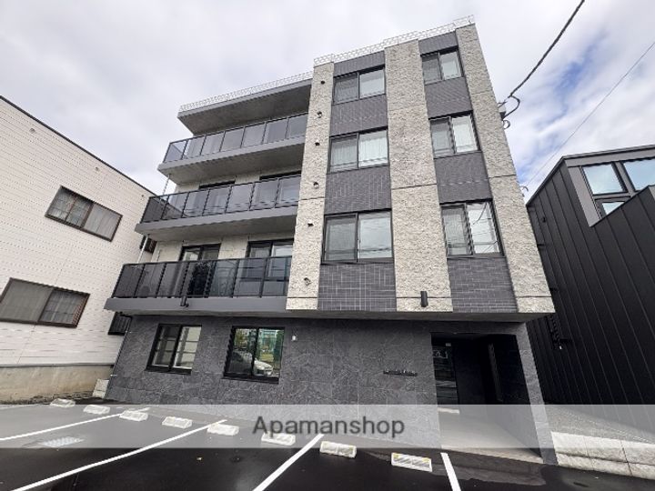北海道札幌市白石区東札幌五条5丁目の賃貸マンションの外観