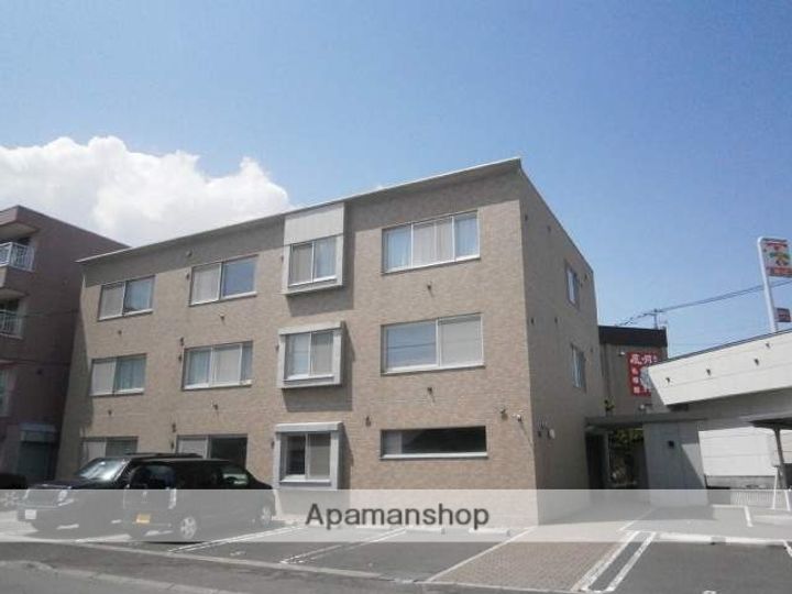 北海道札幌市豊平区月寒東五条11丁目の賃貸マンションの外観
