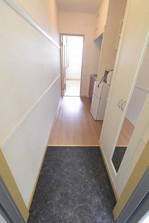 レオパレス大樹205の玄関