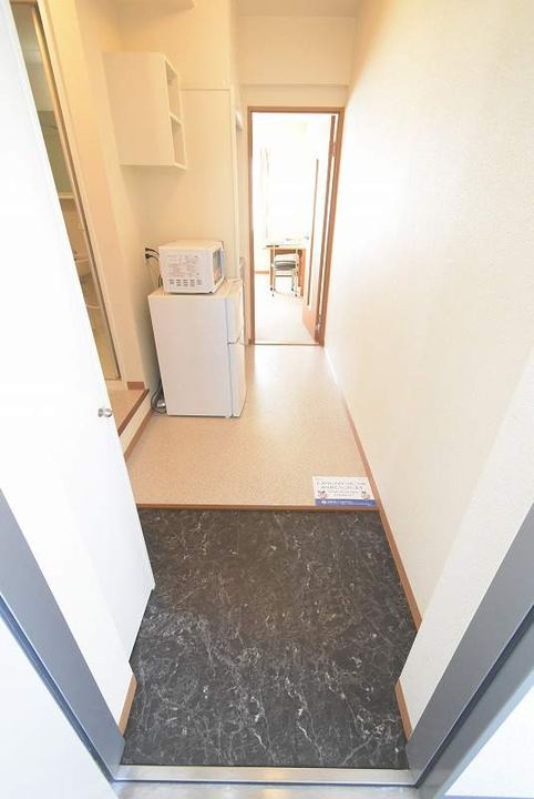 レオパレスコラソンⅡの玄関