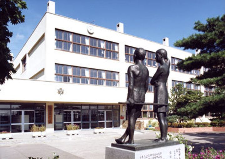 レオパレス東月寒204の周辺
