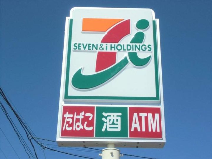 サードインパクトの周辺