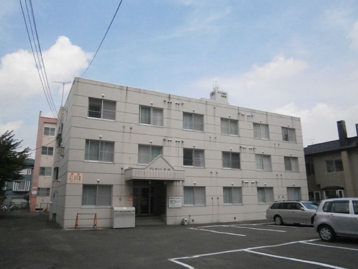 北海道札幌市豊平区旭町6丁目の賃貸マンションの外観