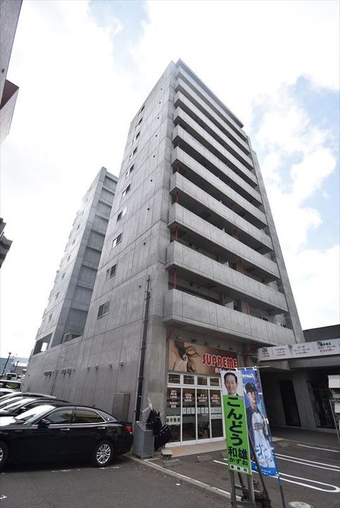 北海道札幌市豊平区月寒中央通6丁目の賃貸マンションの外観