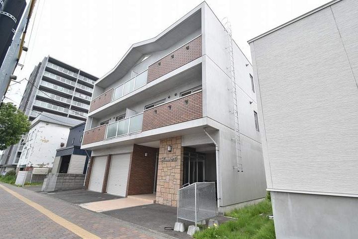 北海道札幌市豊平区美園十条7丁目の賃貸マンションの外観