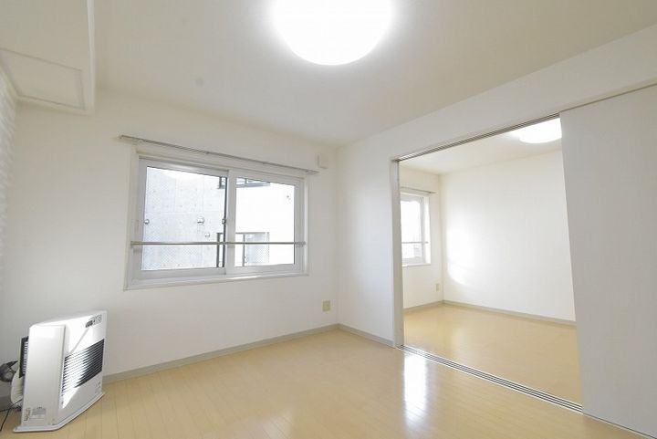 北海道札幌市豊平区美園十条7丁目の賃貸マンションの内装