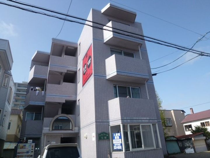 パルコート宝塚402の外観