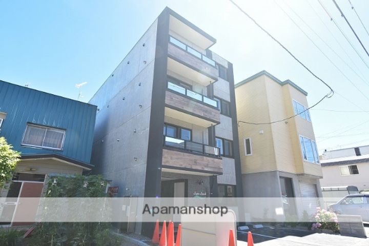 北海道札幌市豊平区美園十二条7丁目の賃貸マンションの外観