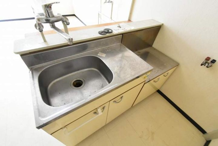 フレスノパーク月寒203のキッチン