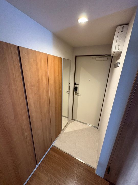 ピオネロ恵庭Ⅰの玄関