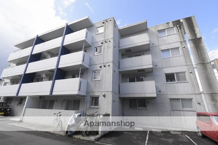 MANY’S COURT102の外観