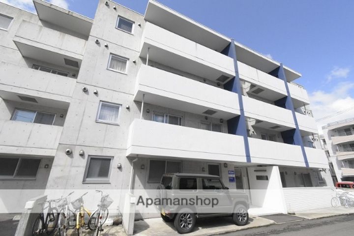 MANY’S COURT102の外観