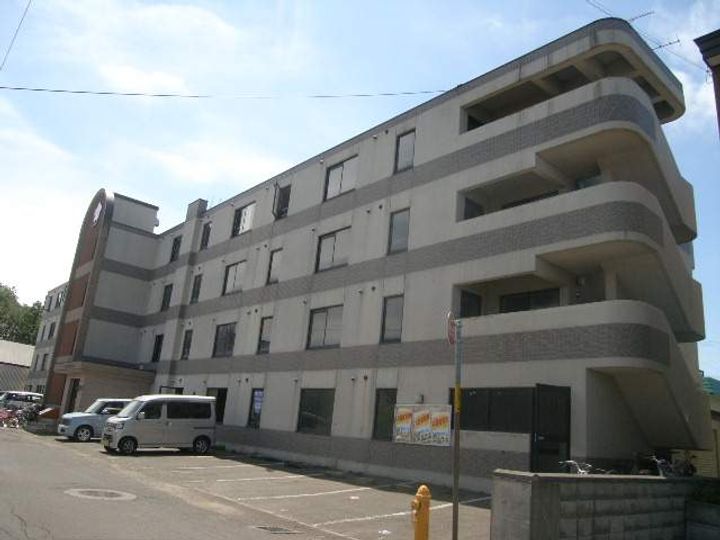 サントピア401号室の外観