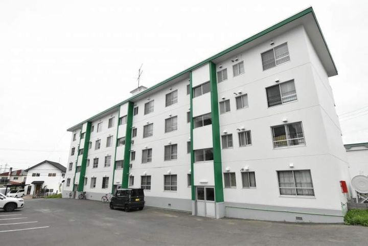 朝日ハイツ2号棟105の外観