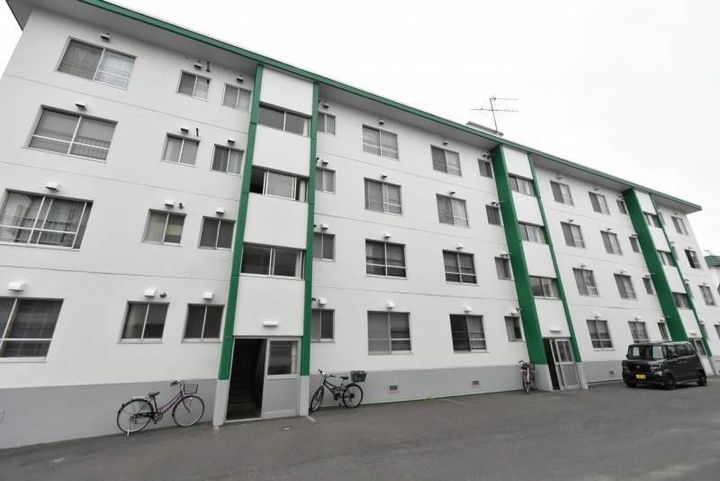 朝日ハイツ2号棟105の外観