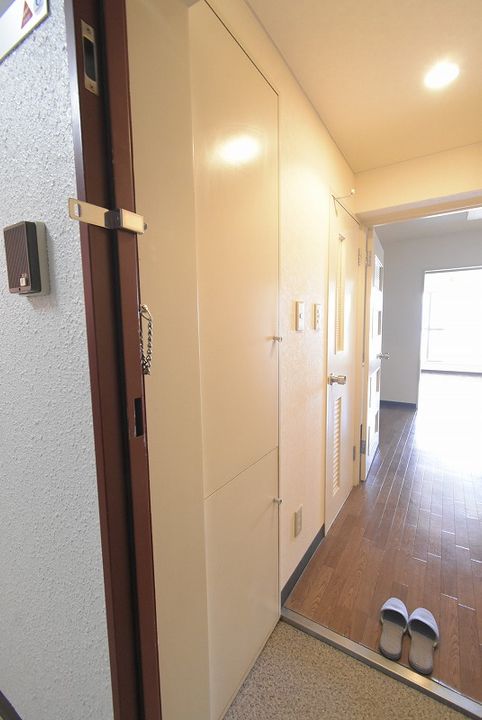 エンドレス三井西岡の内装