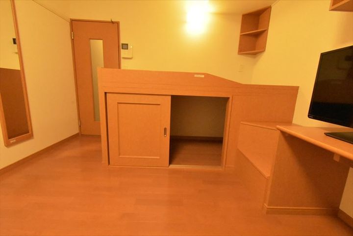 レオパレスフィオーレ月寒110の内装