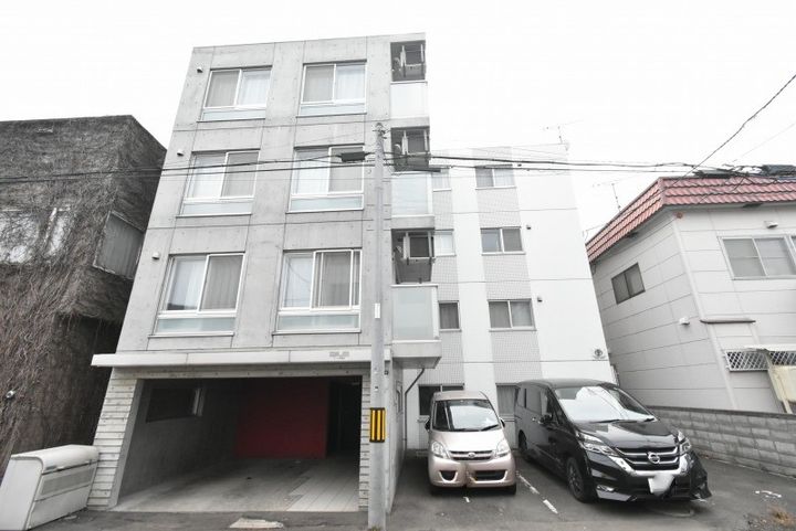 エール学園前0301の外観