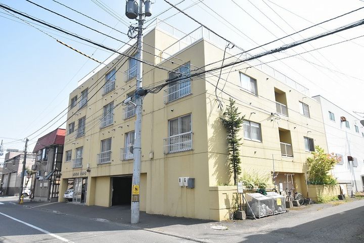 レジデンスやまいち401の外観