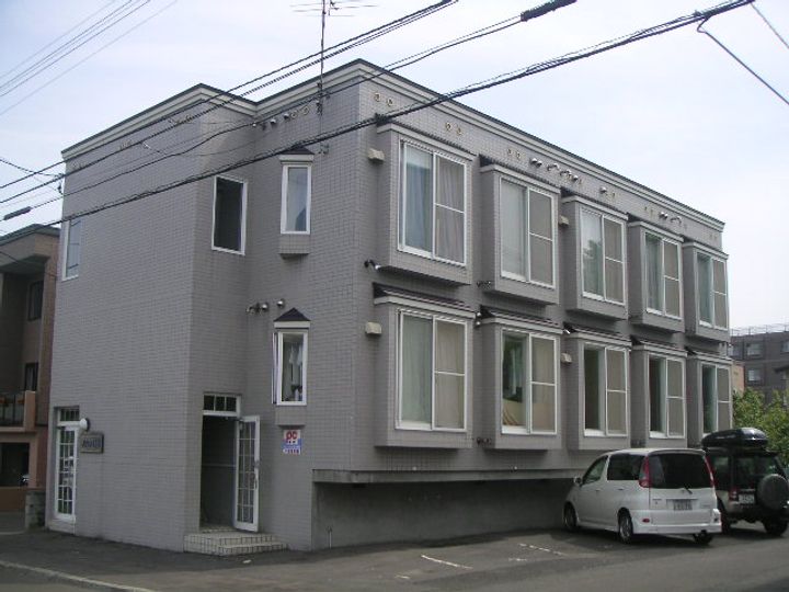 北海道札幌市白石区栄通5丁目の賃貸アパートの外観