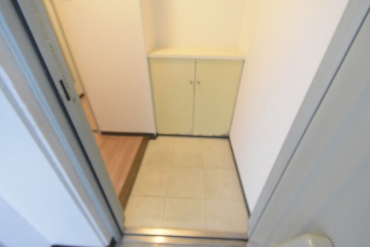 メゾンボンセンスの玄関