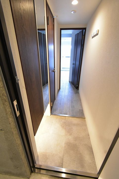 リュクス平岸の玄関