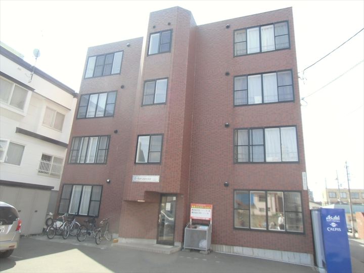 イーホライズン美園の外観
