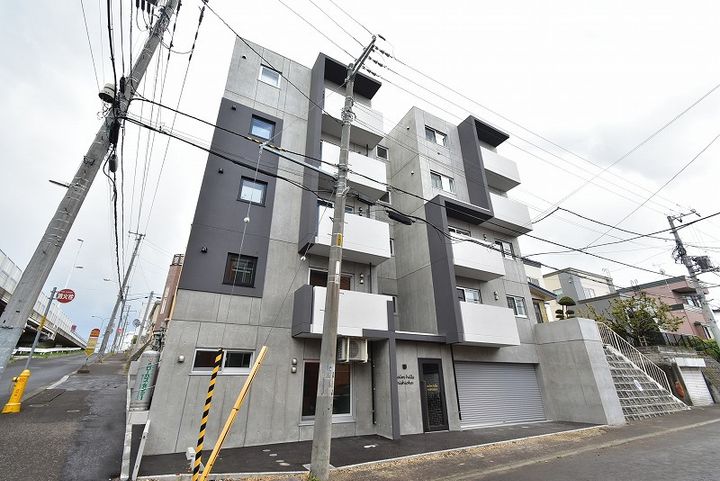 カームヒルズ西岡101の外観