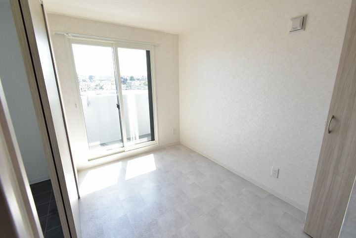 NRJニシオカ302の内装