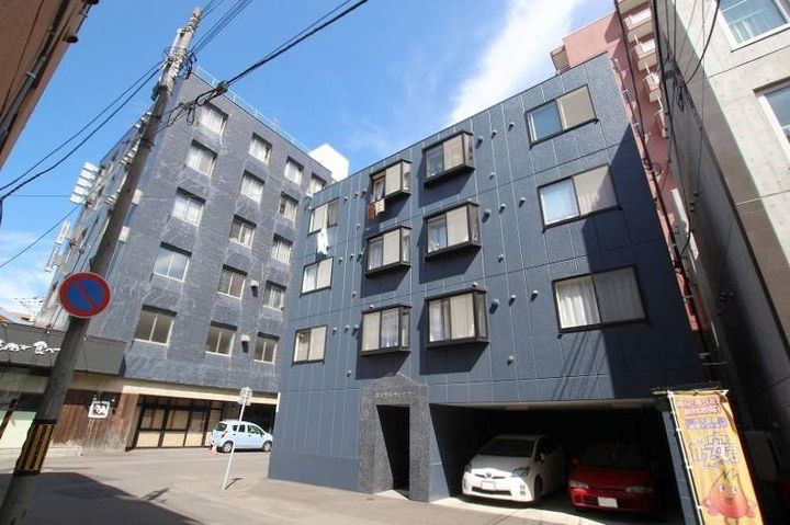 ロイヤルウェイブ401の外観