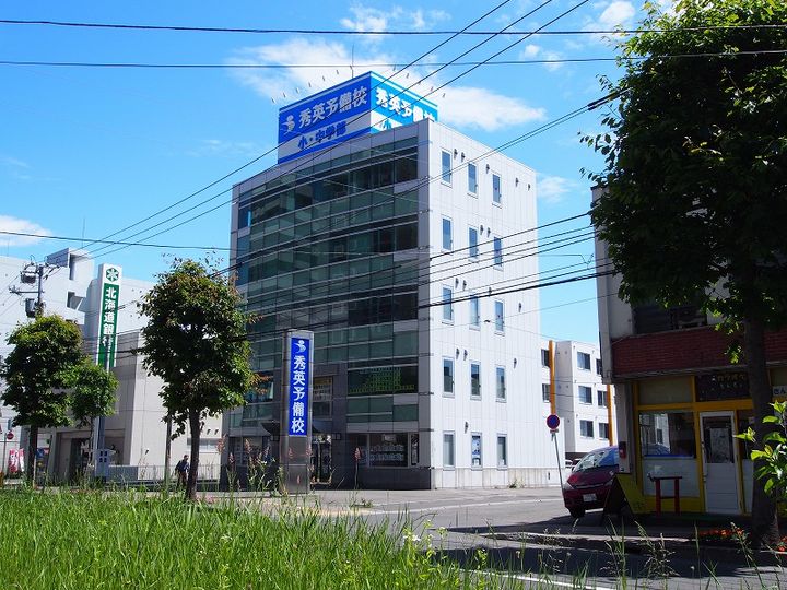 ロイヤルウェイブ401の周辺