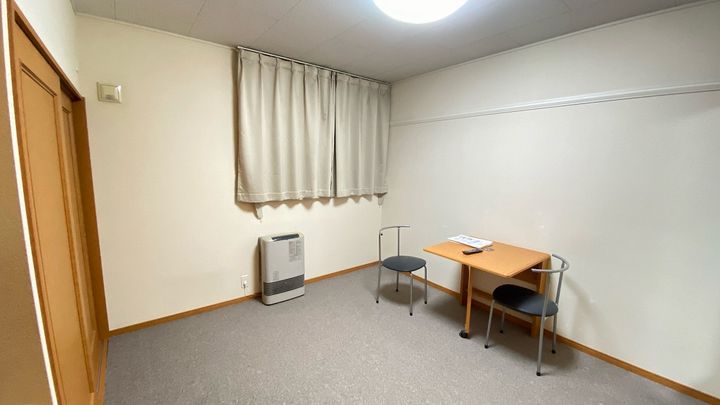 レオパレスハピネス204の居間