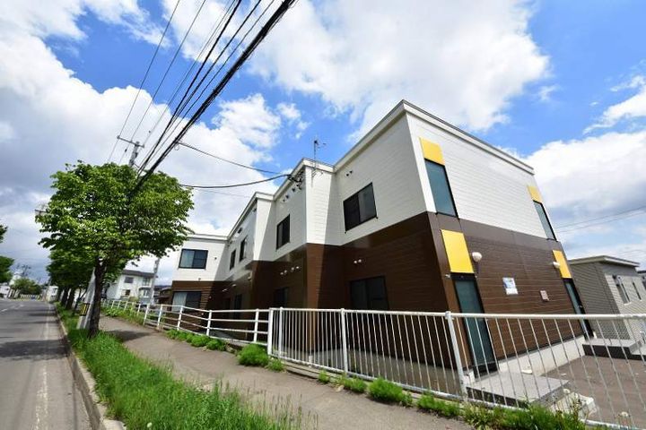 レオパレス平岸高台206の外観