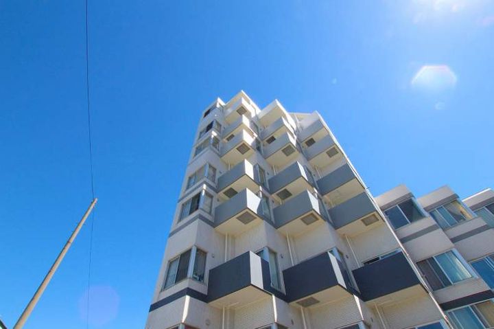 シャトー中の島00208の外観