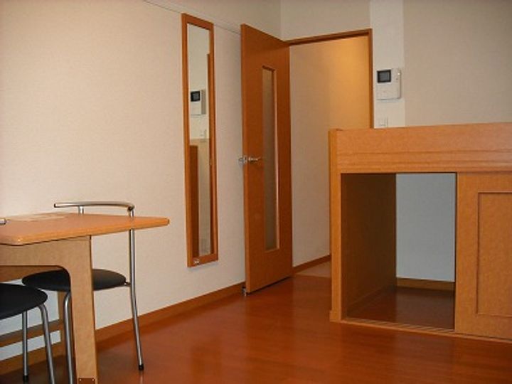 レオパレス藤203の居間